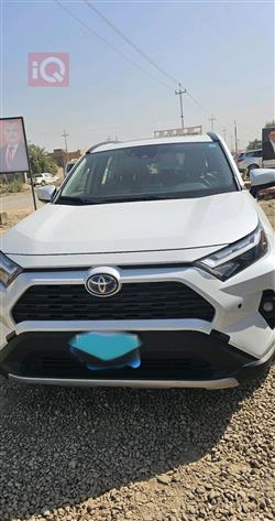 تۆیۆتا ڕاڤ 4